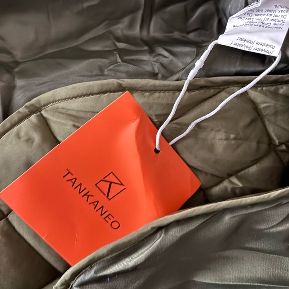 Olive Quilted Hooded Vest - Picture 4 of 5